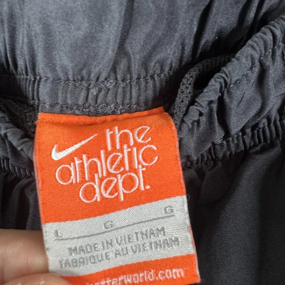 Nike Swim Shorts Mens L Black 11 Inseam Board Trunks Beach Logo Pockets